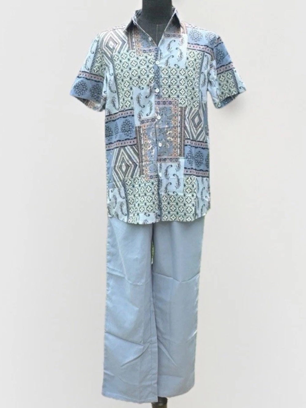 NWOT (M) MANFINITY Two Piece Paisley Print Shirt w/ Drawstring Pants